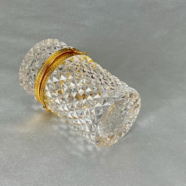 baccarat-crystal-cylindrical-box-with-ormolu-mount-antique-french-crystal-casket 2