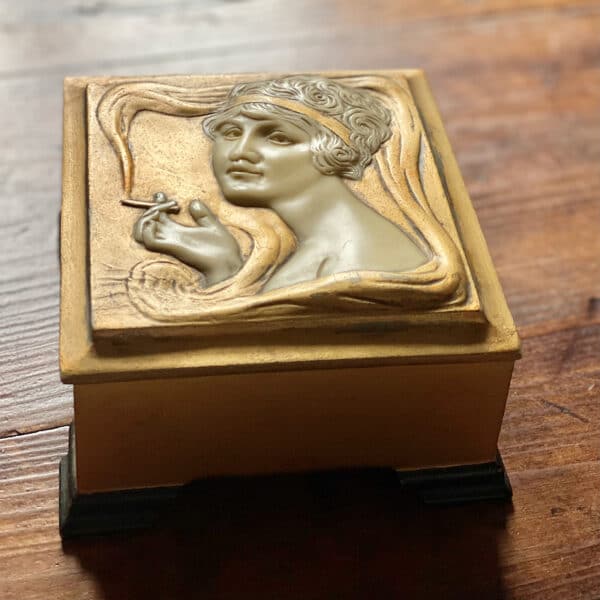 Art Deco cigarette box with smoking flapper girl (3)