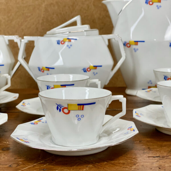 Art-Deco-porcelain-tea-set-by-Epiag-Czechslovakia-1930s-20-piece-tea-service-in-Bohemian-china 4